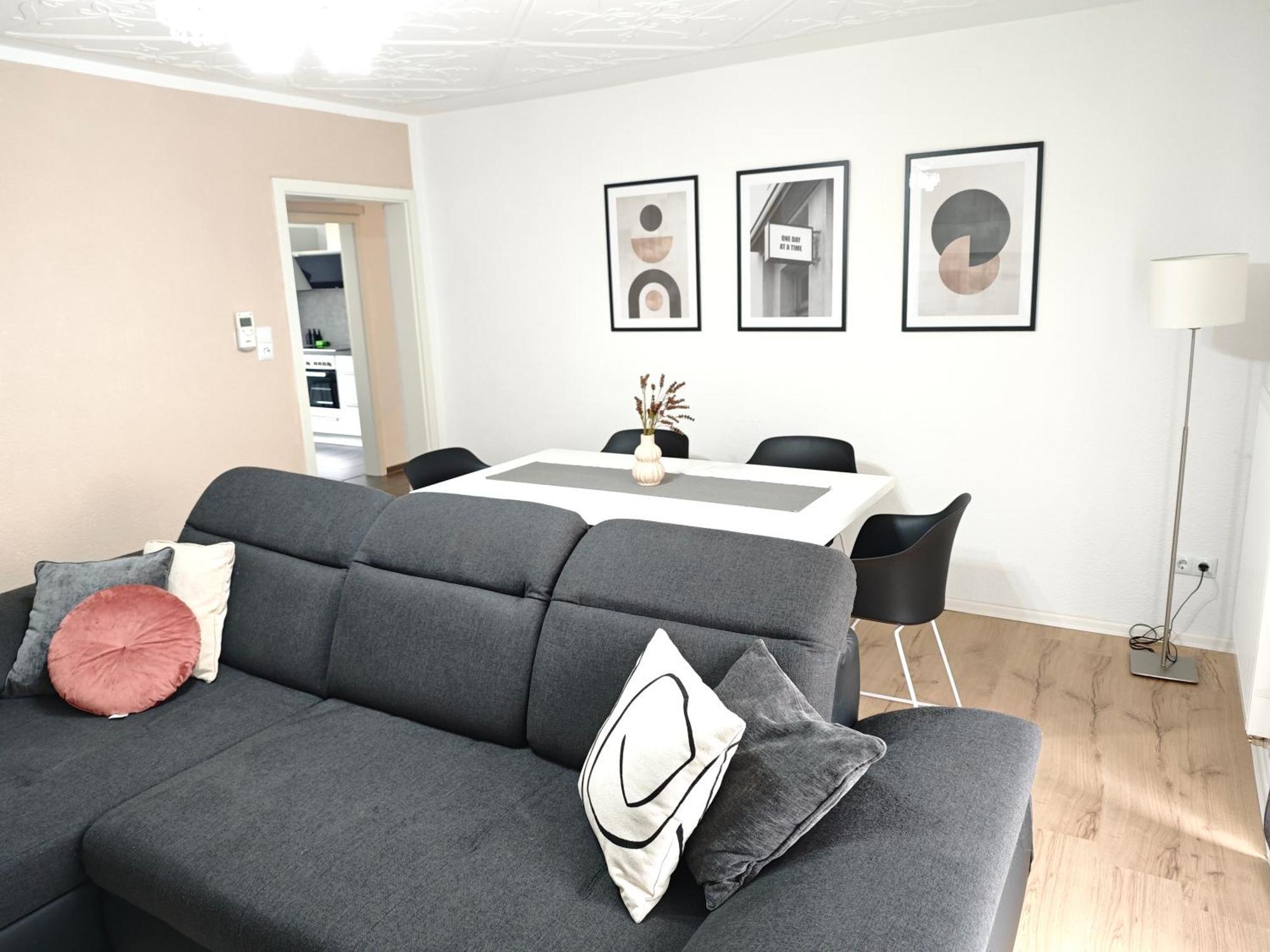Fh-Naehe: Modernes Apt Mit Balkon Hof  Exterior photo